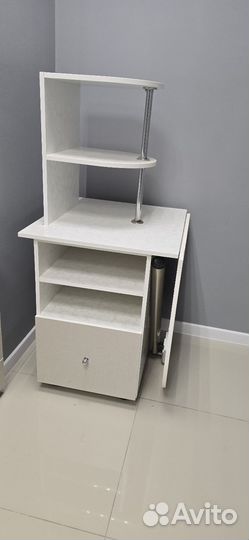 Маникюрный стол складной б/у