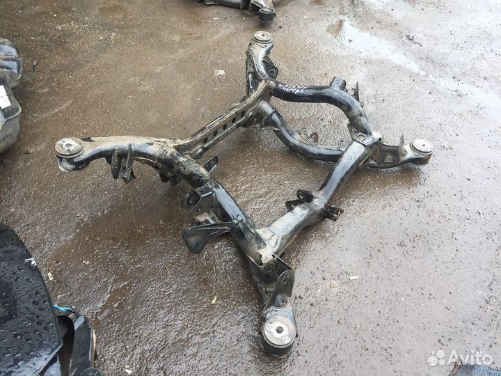 Балка задняя (Volkswagen Touareg)