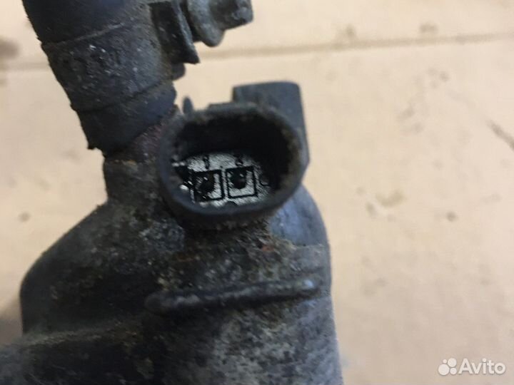 Корпус термостата Mercedes W203 (3079)