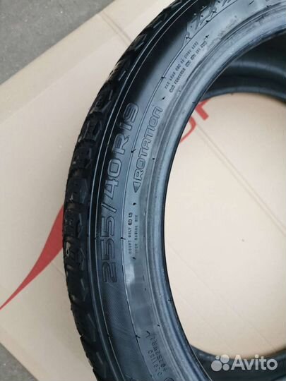 Nokian Tyres Hakkapeliitta 9 255/40 R19
