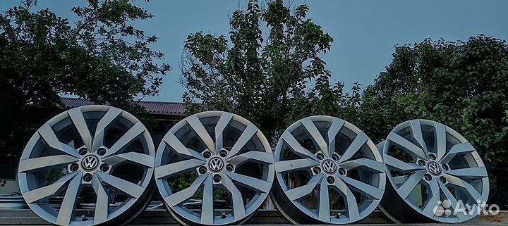 Оригинальный комплект Volkswagen D17/5*112/ET+49