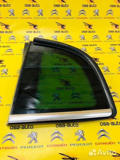 Стекло правое неподвижное peugeot 3008