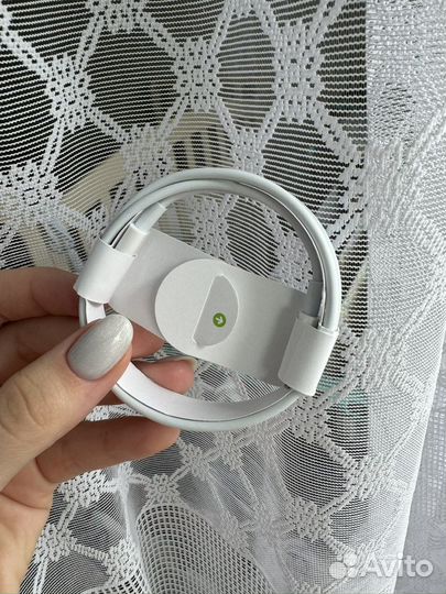 Беспроводные наушники apple airpods