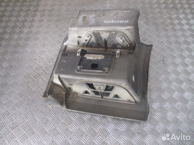 Корпус подножки Mercedes-Benz A9606663703