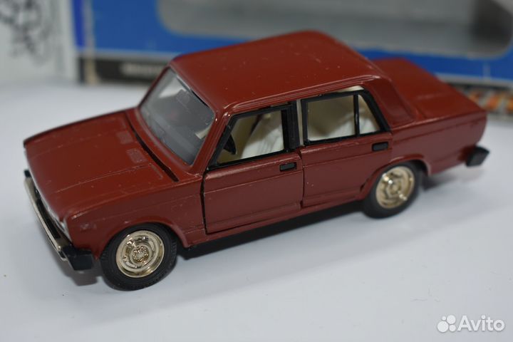 Ваз 2105 модель 1:43