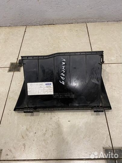 Бардачок Mitsubishi Lancer 9