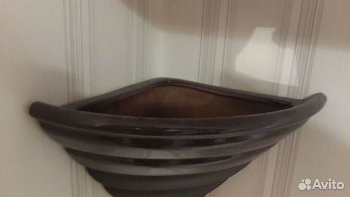 Кашпо керамическое. Высота - 24,5 см. ширина - 16