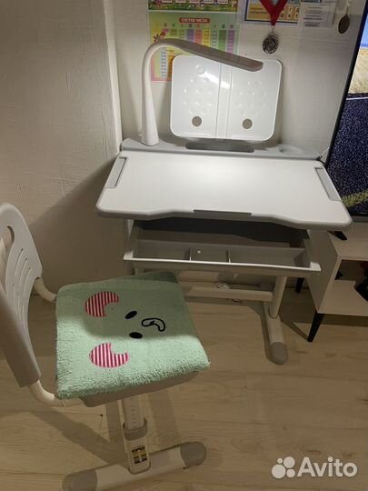 Растущая парта и стул