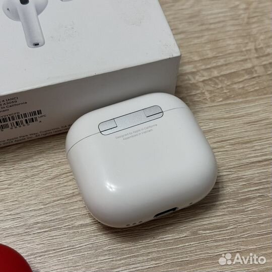 Airpods 4 ANC