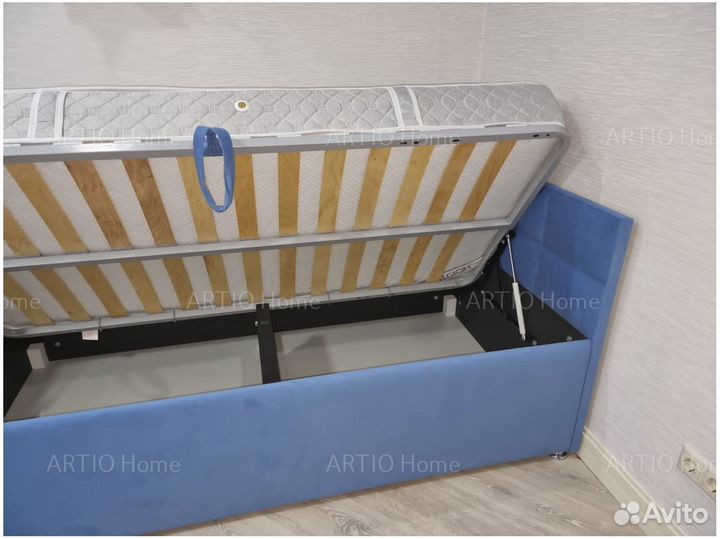 Детская кровать с мягкими бортиками