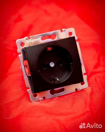 Заглушка Valena Белая