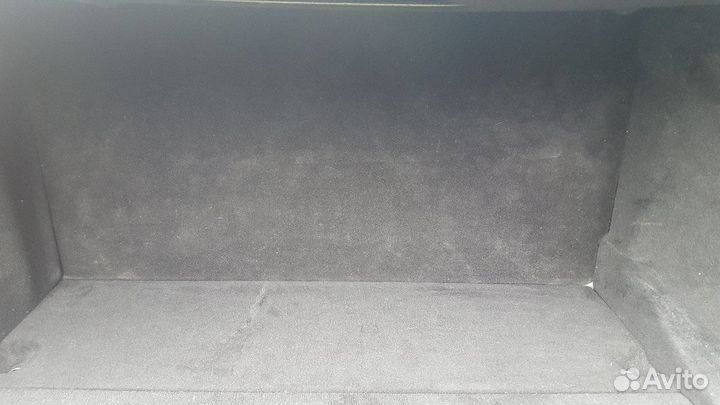 Комплект обшивки багажника на Mercedes-Benz W221