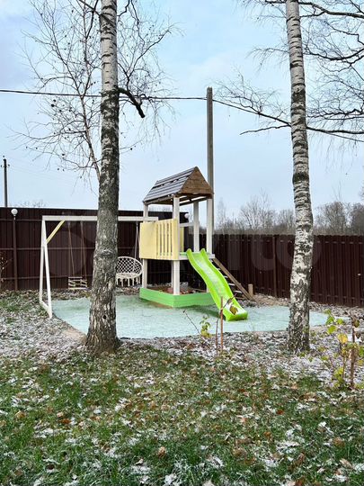 Дом 164 м² на участке 8 сот.