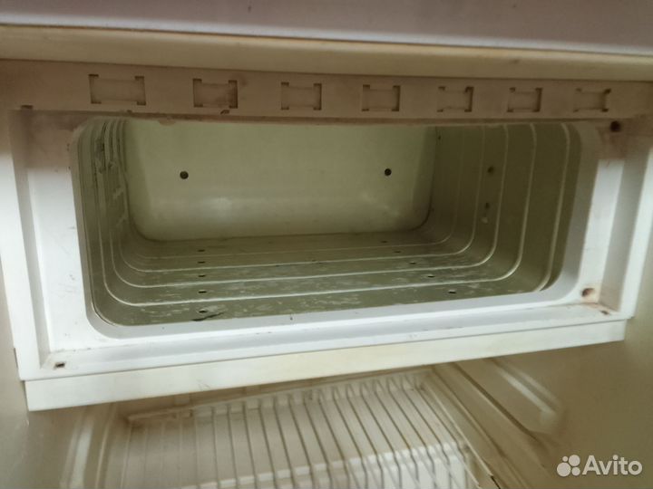 Холодильник маленький
