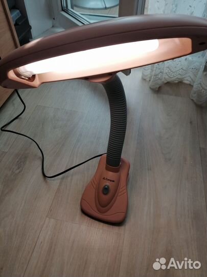 Лампа настольная