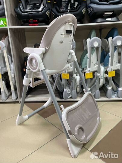 Стульчик-шезлонг для кормления luxmom Q1