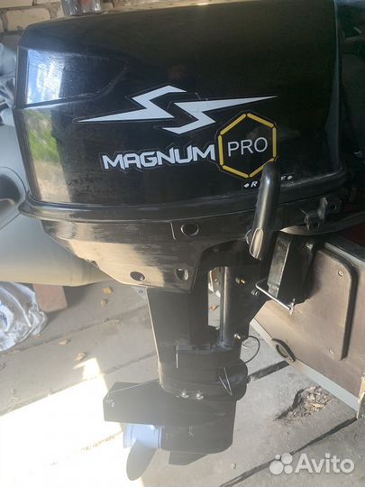 Продам лодочный мотор magnum PRO 9,8