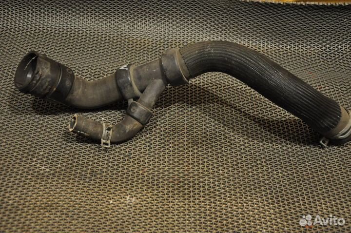 Патрубок land rover freelander L359