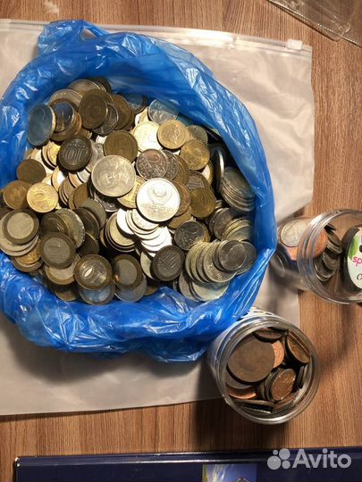 Монеты и банкноты