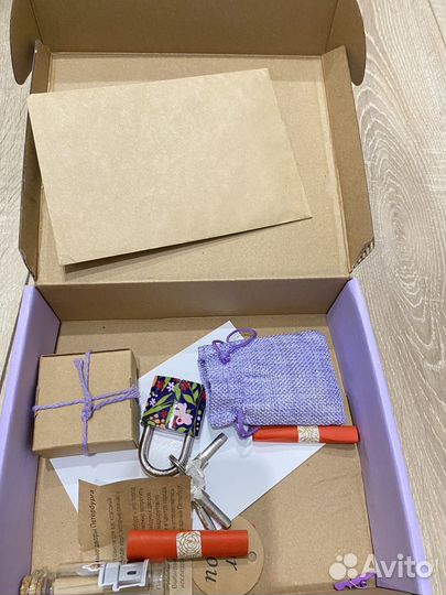 Коррбочка с маршрутом по Спб