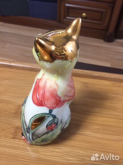 Статуэтка кошки