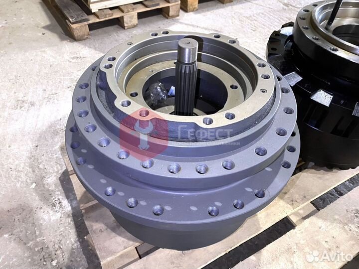 Бортовой редуктор Hyundai R380LC-9 xkay-01704