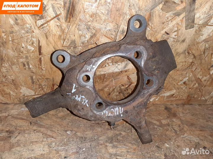 Кулак передний правый Nissan X-Trail T31