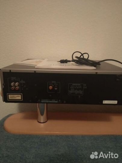 Cd проигрыватель onkyo DX 7711