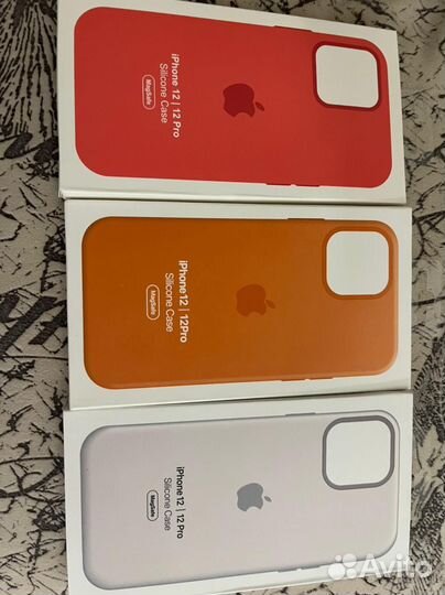 Продам чехол на iPhone12