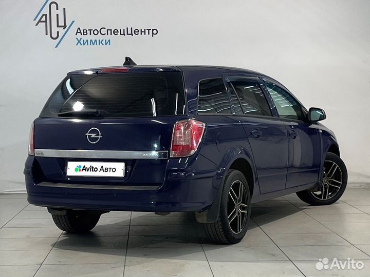 Opel Astra 1.6 МТ, 2014, 147 000 км