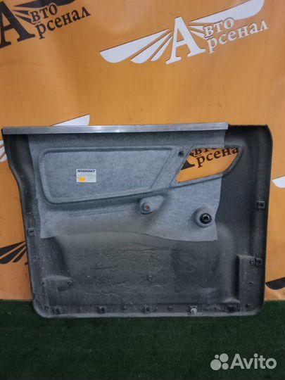 Обшивка боковой двери передняя правая Газ 31105