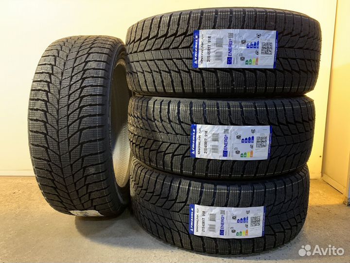 Triangle PL01 215/45 R17 91R