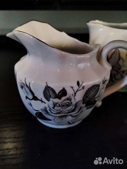 Соусникмолочники,сахарницы,крышка