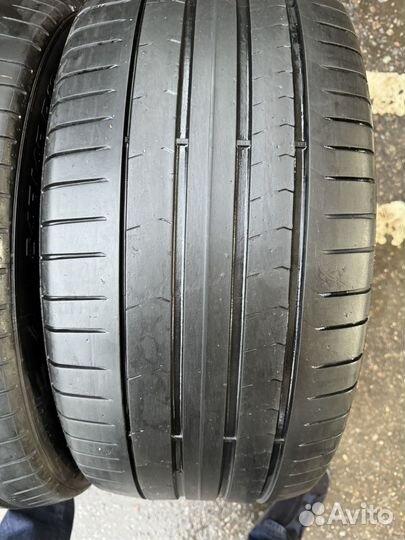 Pirelli P Zero PZ4 245/45 R19 и 275/40 R19 101Y