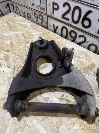 Рычаг нижний Ваз 2101 1976