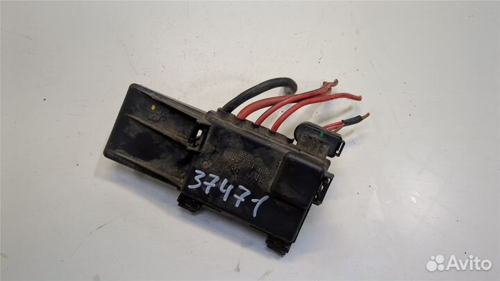 Блок предохранителей Volkswagen Golf 4, 1999