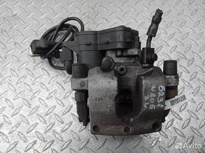 Суппорт задний левый Mercedes C-klasse W205 205423