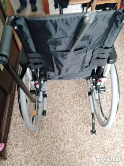 Инвалидная коляска новая