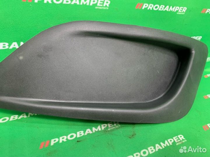 Заглушка передняя правая Ford Focus 2 08-10Г