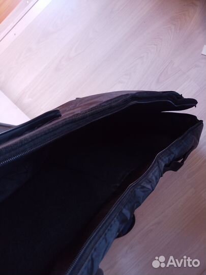 Чехол утеплённый для гитары фирменный Guitares