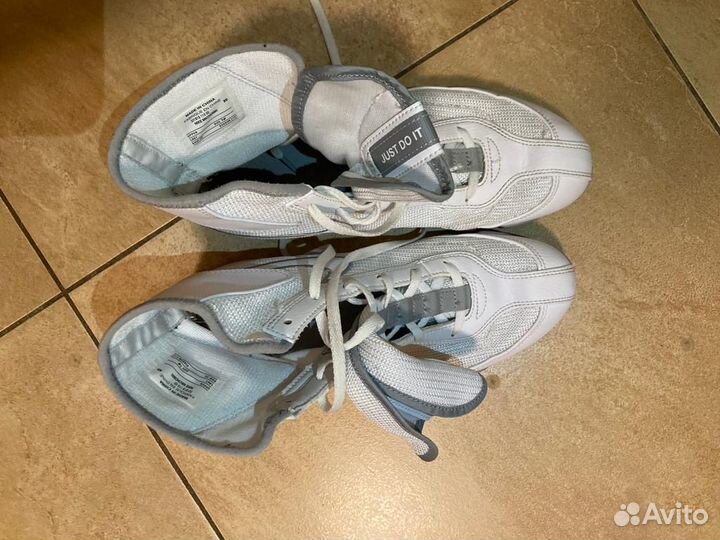 Боксерки Nike белые