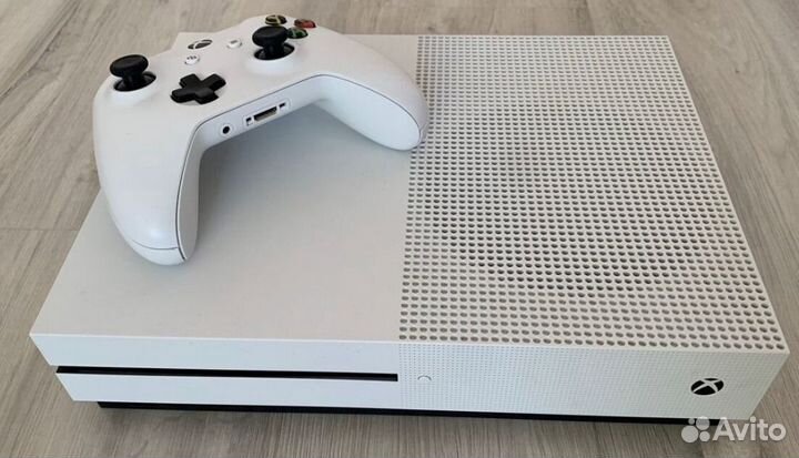 Xbox One s