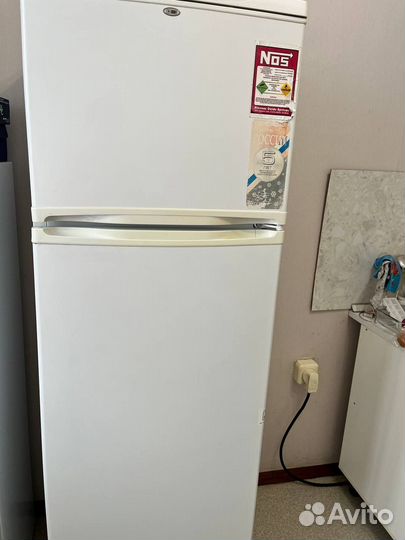 Холодильник бу Alaska