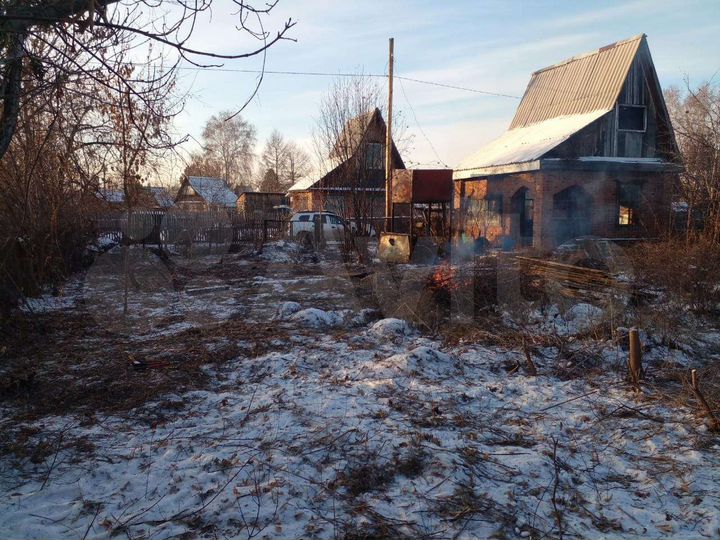 Дача 20 м² на участке 5 сот.