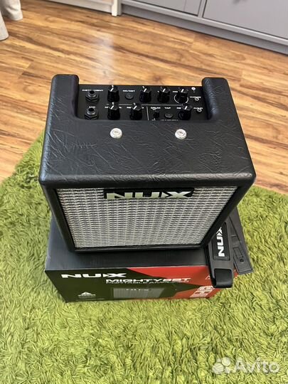 Комбик nux mighty 8bt