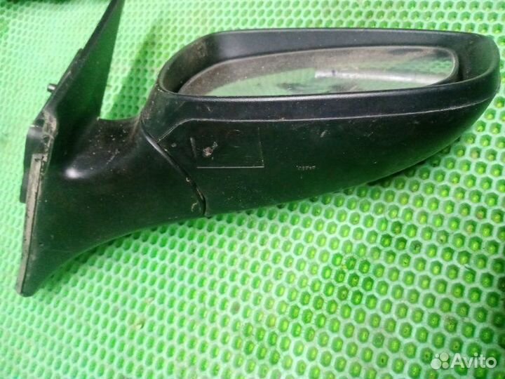 Зеркало правое Hyundai Solaris G4FA 2011