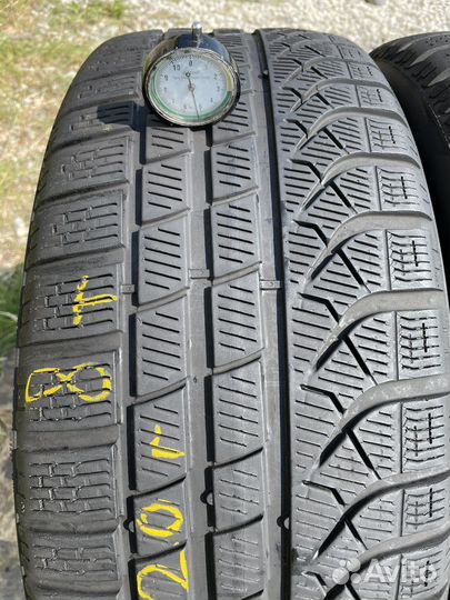 Pirelli P Zero Winter 235/50 R19