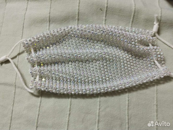 Блестящая маска