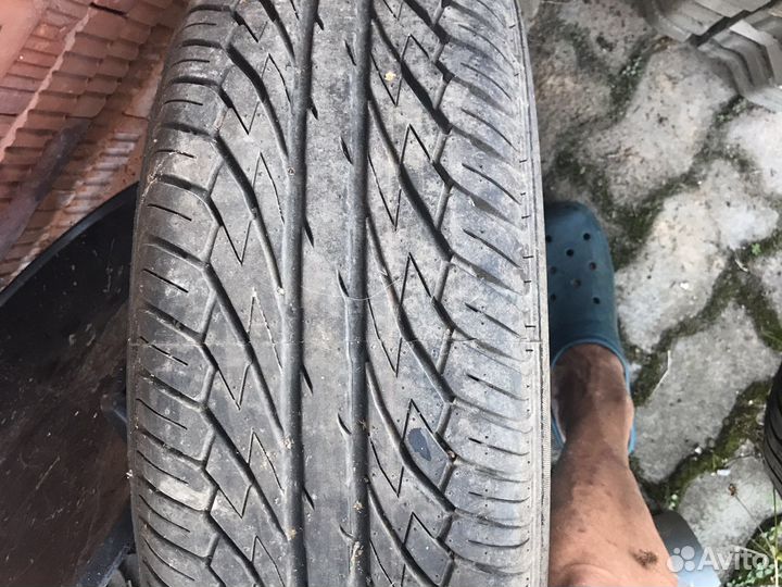 R16 Dunlop SP Sport 300 205/60, PCD 5x100 DIA 60