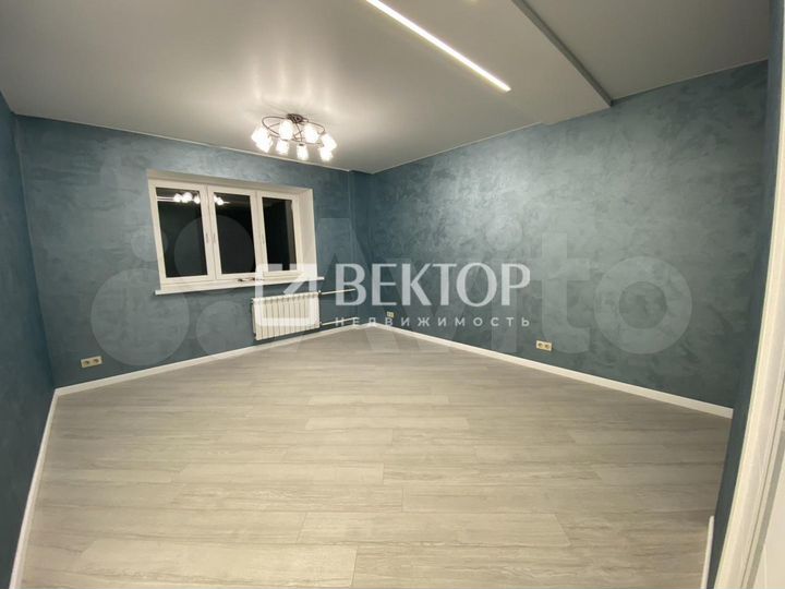 2-к. квартира, 50 м², 10/17 эт.